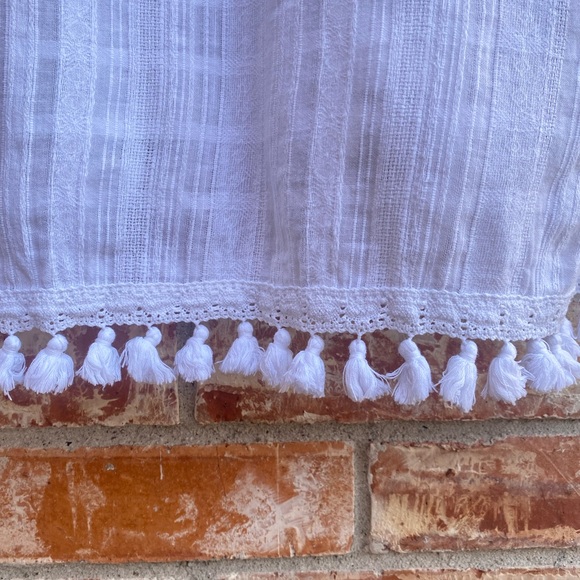 Vince Camuto White Square Pattern Sheer White Tunic Cover-up Size Medium - Picture 5 of 7